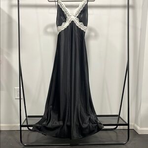 Sincerely Jules Elegant Black satin  Dress